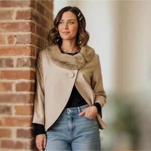 Vintage Champagne Silk Jacket with Fur Collar – ILGWU Union Made